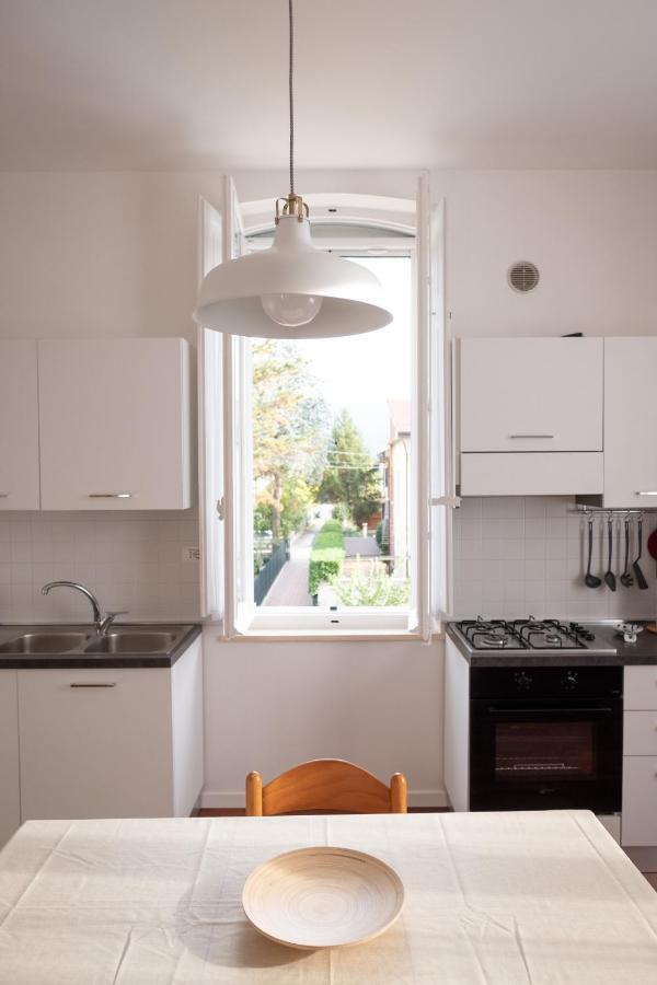 Appartement Casa Alina- Art House à Foligno Extérieur photo